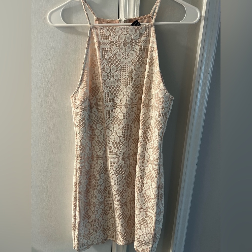 Forever 21 lace dress